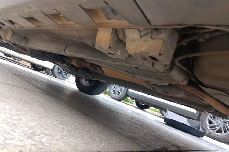 Used Haval H1 2017 Red-Label 1.5L AMT Comfort Model Left Side Sill