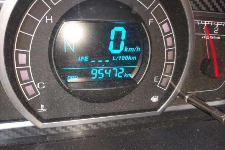 Used Haval H1 2017 Red-Label 1.5L AMT Comfort Model Odometer Close Up