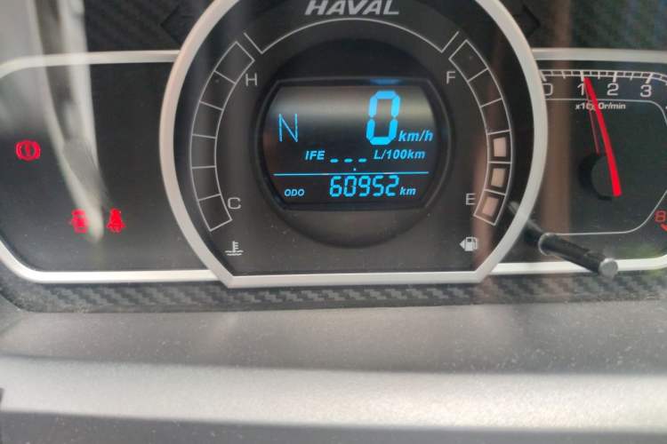 Used Haval H1 2017 Red-Label 1.5L AMT Comfort Model Odometer Close Up