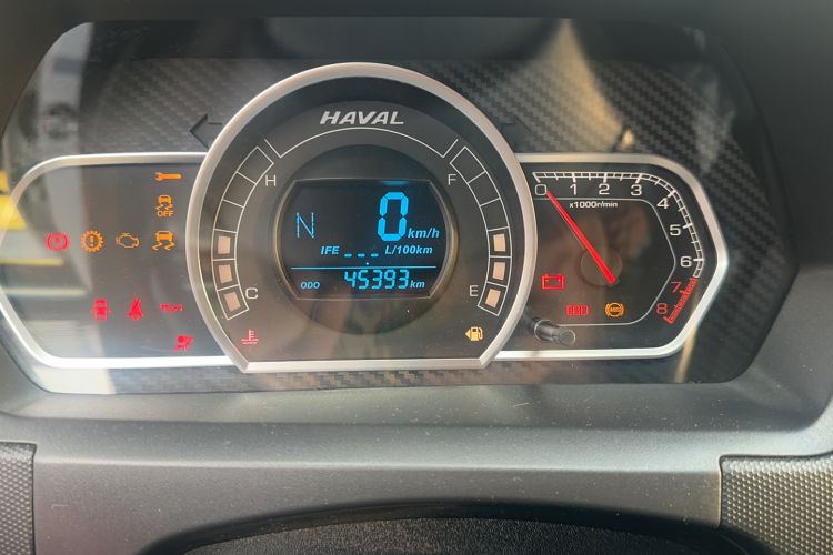 Used Haval H1 2017 Red-Label 1.5L AMT Comfort Model Odometer Close Up