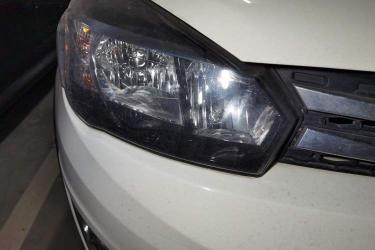 Used Haval H1 2017 Red-Label 1.5L AMT Comfort Model Right Front Headlight