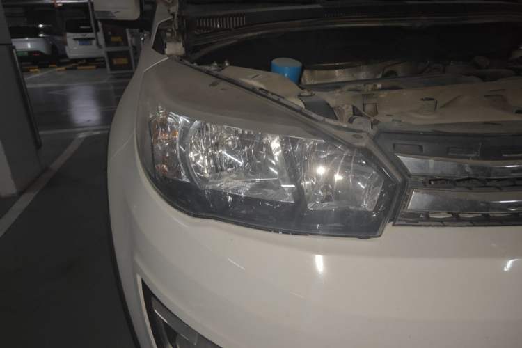 Used Haval H1 2017 Red Label 1.5L Manual Standard Model Right Front Headlight