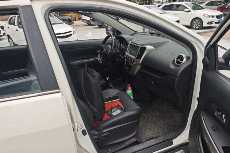 Used Haval H1 2017 Red Label 1.5L Manual Luxury Model Right Front Seat