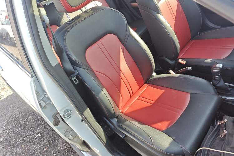Used Haval H1 2017 Red-Label 1.5L AMT Luxury Model Right Front Seat
