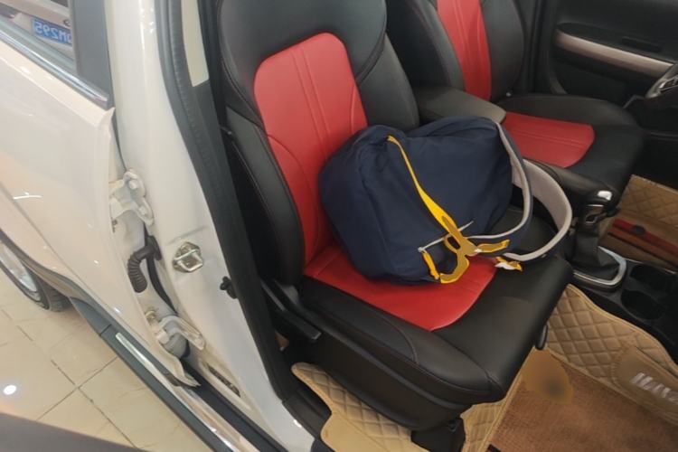 Used Haval H1 2017 Red-Label 1.5L AMT Luxury Model Right Front Seat