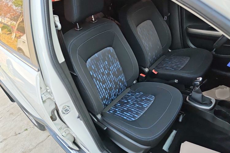 Used Haval H1 2017 Red-Label 1.5L AMT Comfort Model Right Front Seat