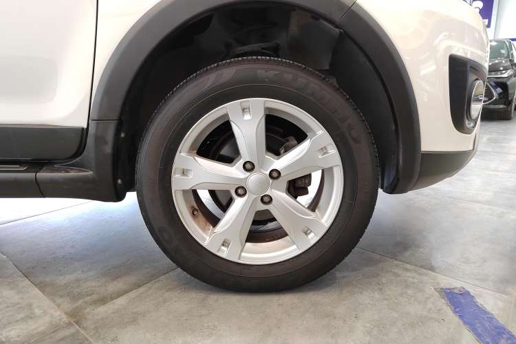 Used Haval H1 2017 Red-Label 1.5L AMT Luxury Model Right Front Wheel Hub