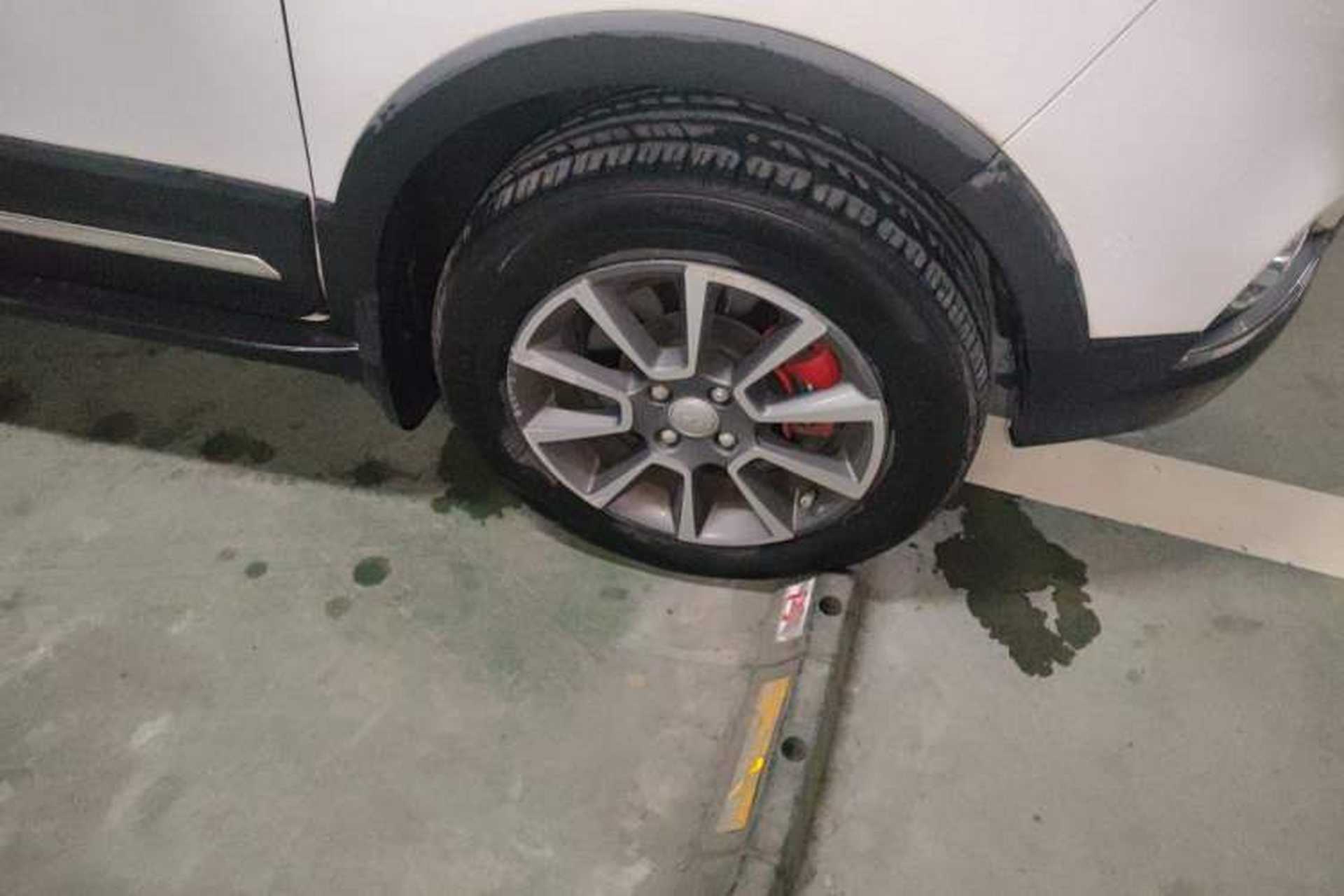 Used Haval H1 2017 Blue-Label 1.5L AMT Luxury Model Right Front Wheel Hub