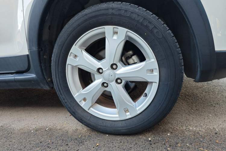 Used Haval H1 2017 Red-Label 1.5L AMT Luxury Model Right Front Wheel Hub