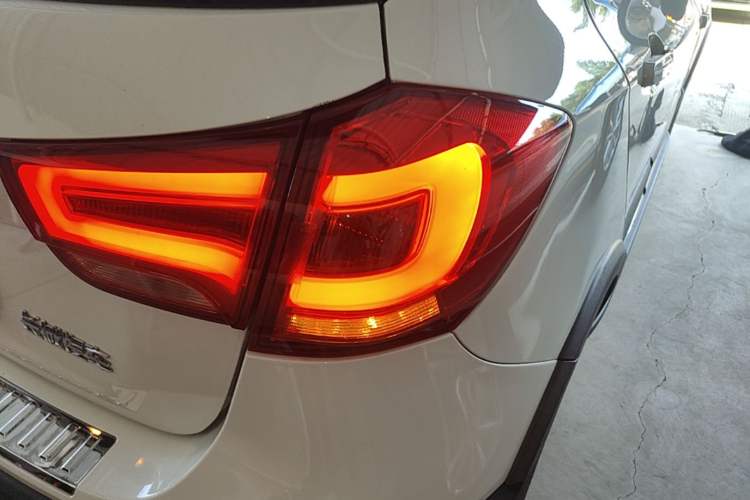 Used Haval H1 2017 Blue Label 1.5L AMT Standard Model Right Rear Taillight