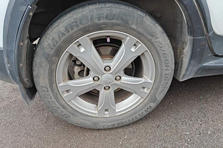 Used Haval H1 2017 Red-Label 1.5L AMT Luxury Model Right Rear Wheel Hub