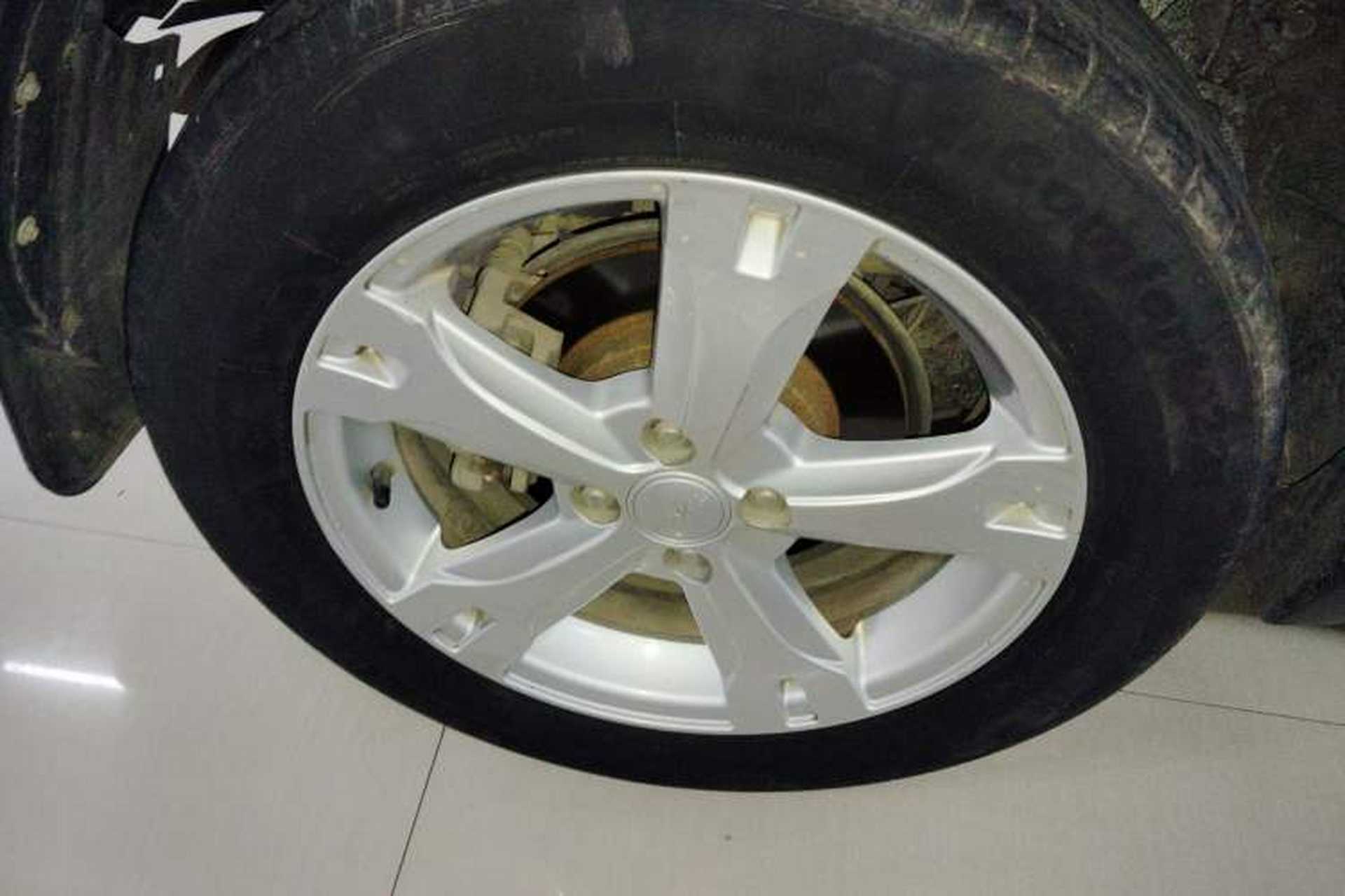 Used Haval H1 2017 Red-Label 1.5L Manual Comfort Model Right Rear Wheel Hub