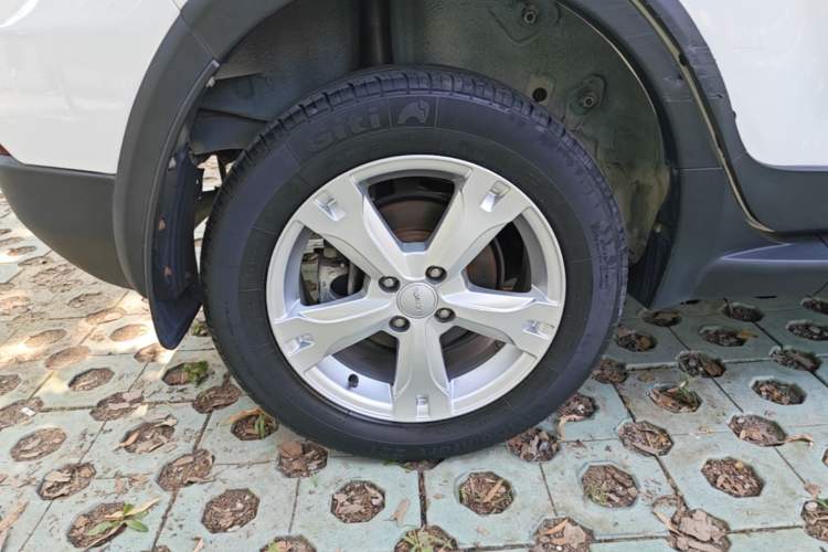 Used Haval H1 2017 Red Label 1.5L Manual Luxury Model Right Rear Wheel Hub