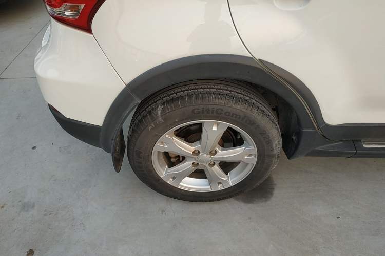 Used Haval H1 2017 Red Label 1.5L Manual Luxury Model Right Rear Wheel Hub