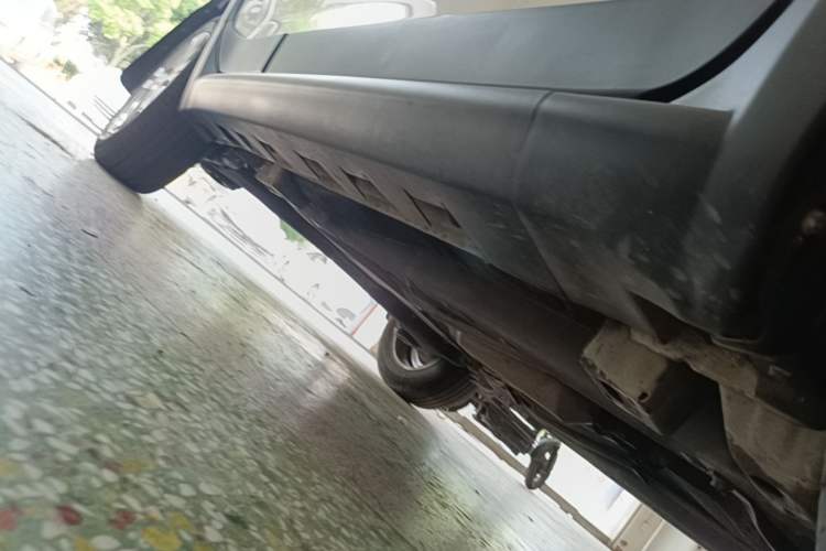 Used Haval H1 2017 Red-Label 1.5L AMT Comfort Model Right Side Sill