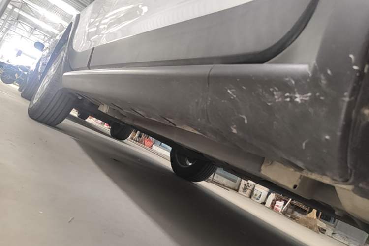 Used Haval H1 2017 Red-Label 1.5L AMT Comfort Model Right Side Sill