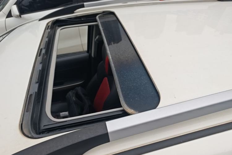 Used Haval H1 2017 Red Label 1.5L Manual Luxury Model Roof
