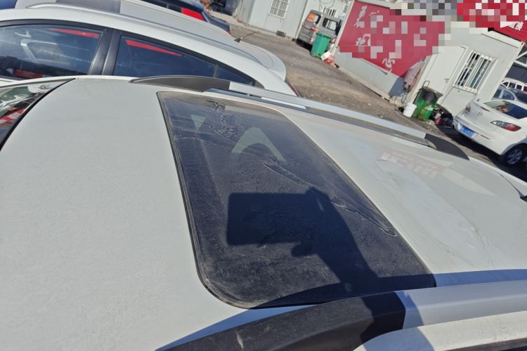 Used Haval H1 2017 Red-Label 1.5L AMT Luxury Model Roof