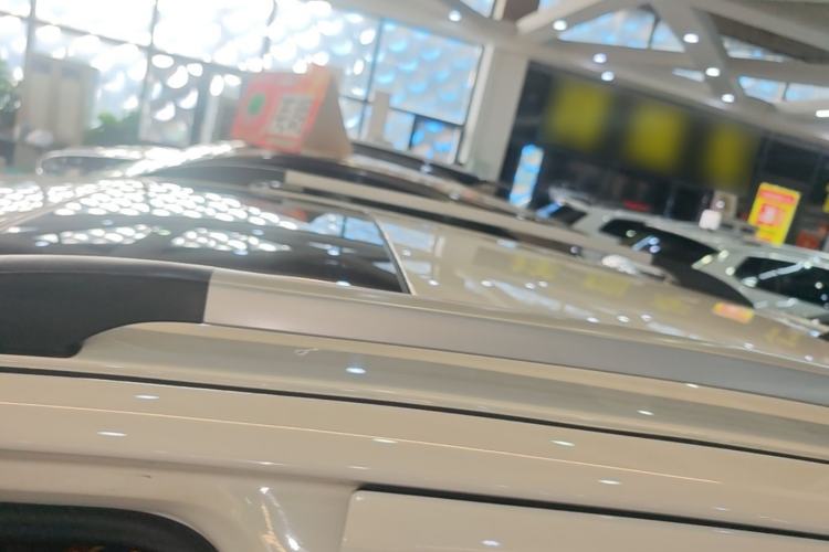 Used Haval H1 2017 Red-Label 1.5L AMT Luxury Model Roof