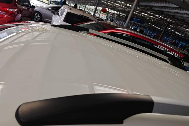 Used Haval H1 2017 Red-Label 1.5L AMT Comfort Model Roof