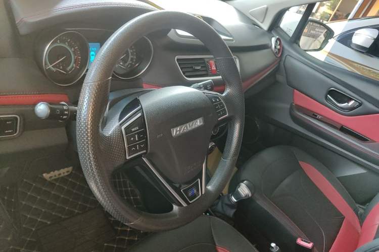 Used Haval H1 2017 Blue Label 1.5L AMT Standard Model Steering Wheel