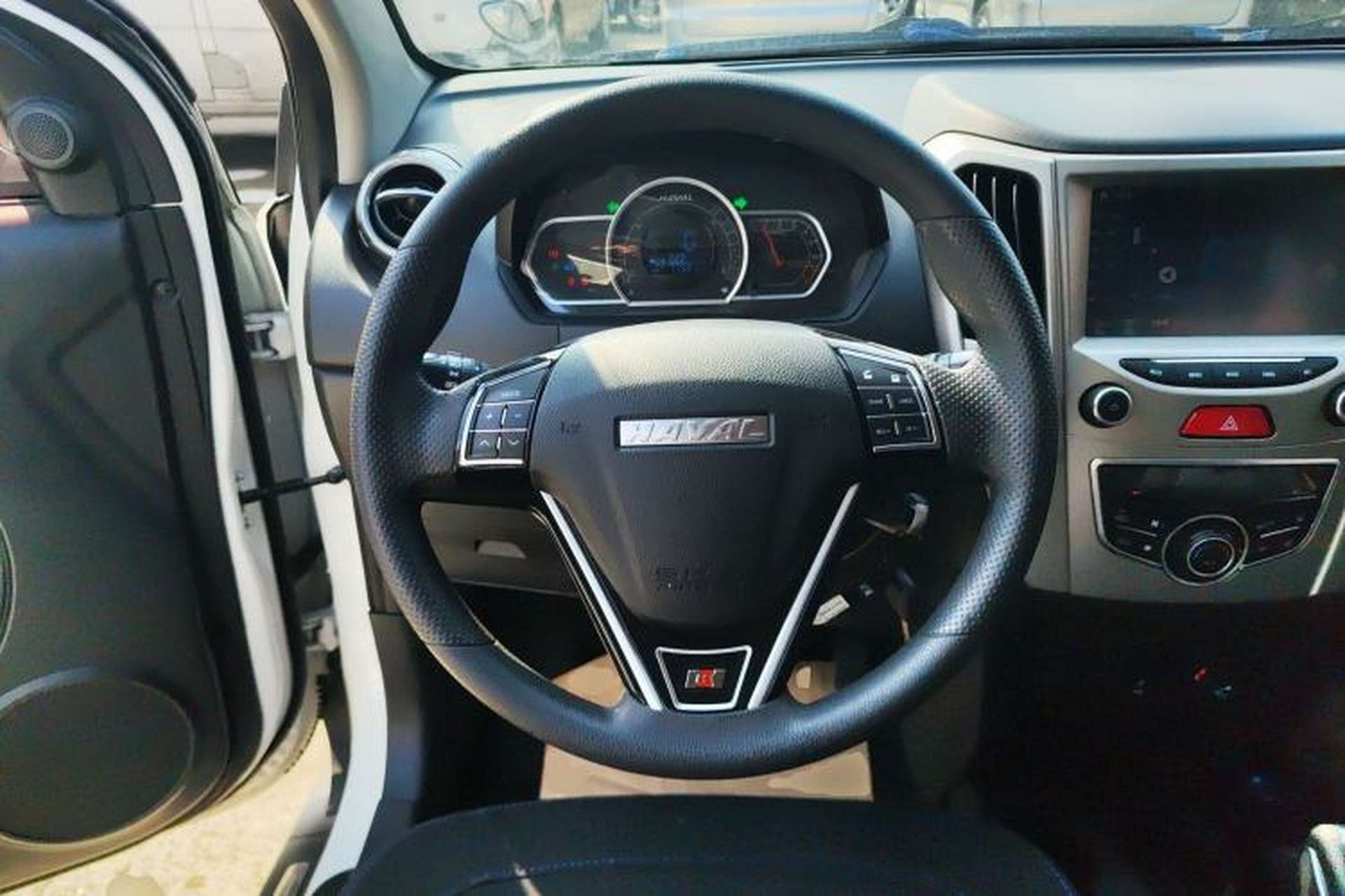 Used Haval H1 2017 Red-Label 1.5L AMT Comfort Model Steering Wheel
