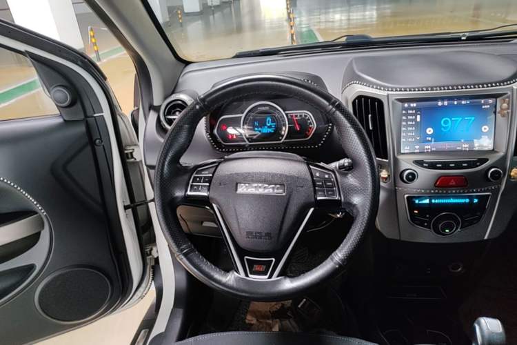 Used Haval H1 2017 Red-Label 1.5L AMT Comfort Model Steering Wheel