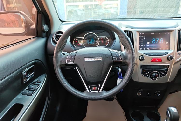 Used Haval H1 2017 Red-Label 1.5L AMT Comfort Model Steering Wheel