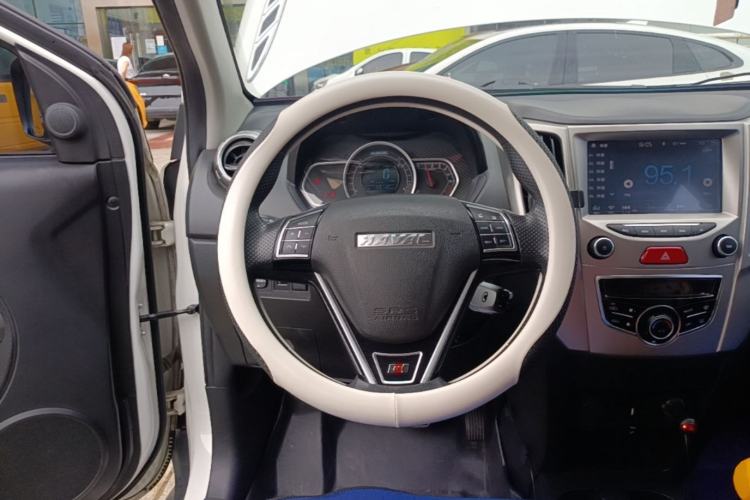 Used Haval H1 2017 Red-Label 1.5L AMT Comfort Model Steering Wheel