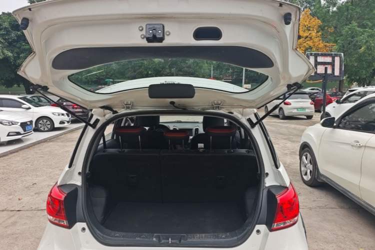 Used Haval H1 2017 Red Label 1.5L Manual Luxury Model Trunk