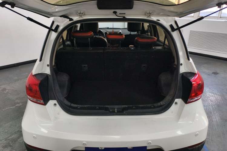 Used Haval H1 2017 Red Label 1.5L Manual Luxury Model Trunk