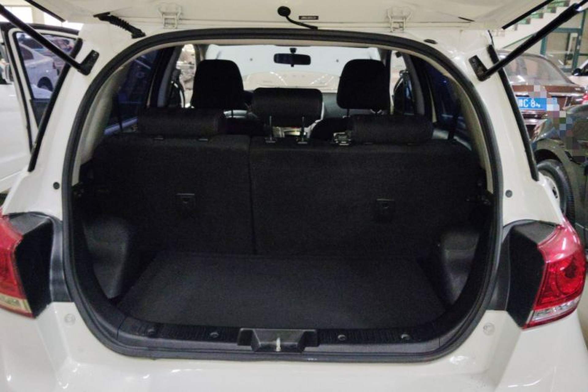 Used Haval H1 2017 Red-Label 1.5L Manual Comfort Model Trunk