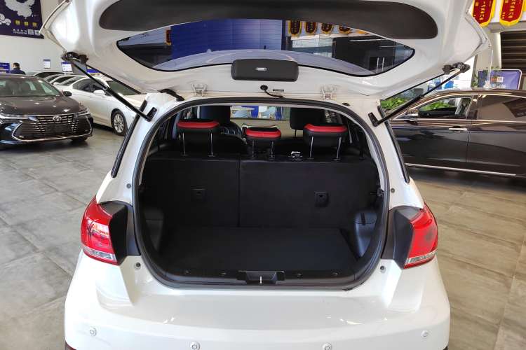 Used Haval H1 2017 Red-Label 1.5L AMT Luxury Model Trunk