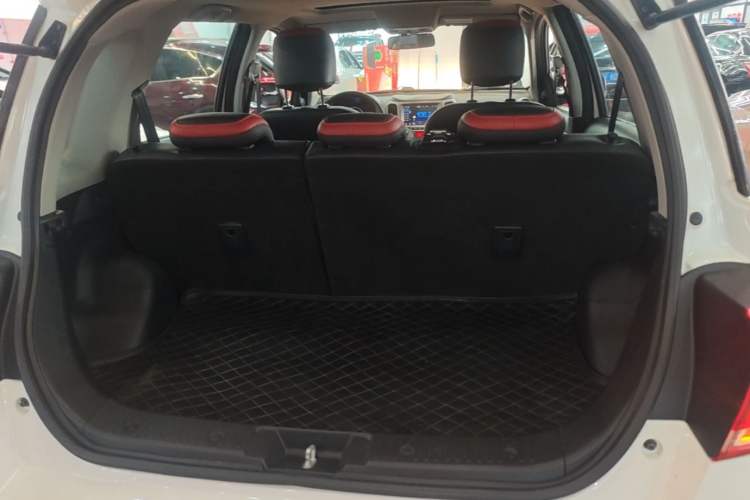 Used Haval H1 2017 Red-Label 1.5L AMT Luxury Model Trunk