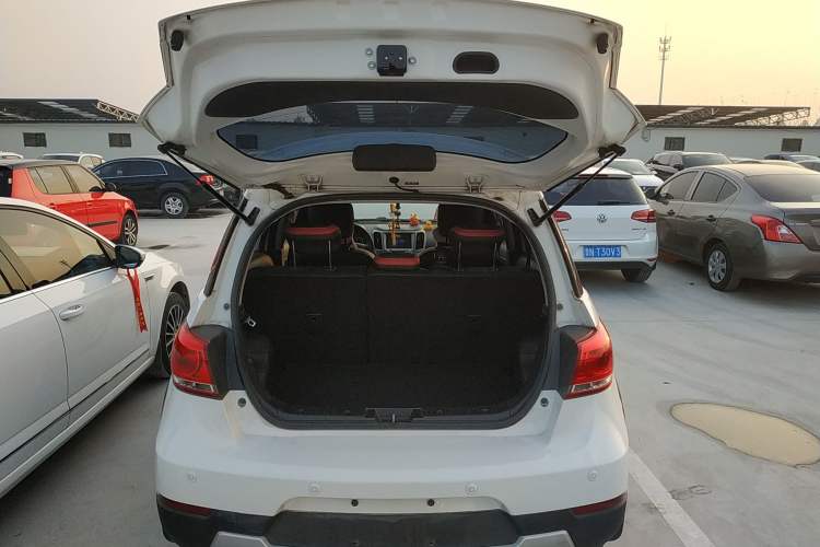 Used Haval H1 2017 Red Label 1.5L Manual Luxury Model Trunk