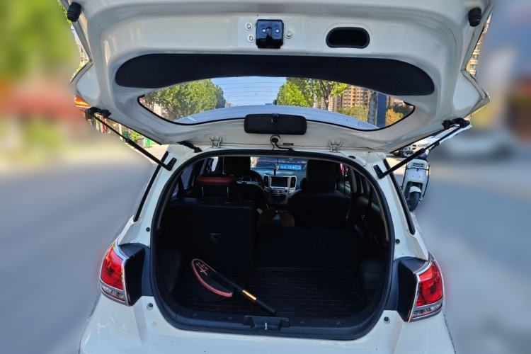 Used Haval H1 2017 Red-Label 1.5L AMT Luxury Model Trunk