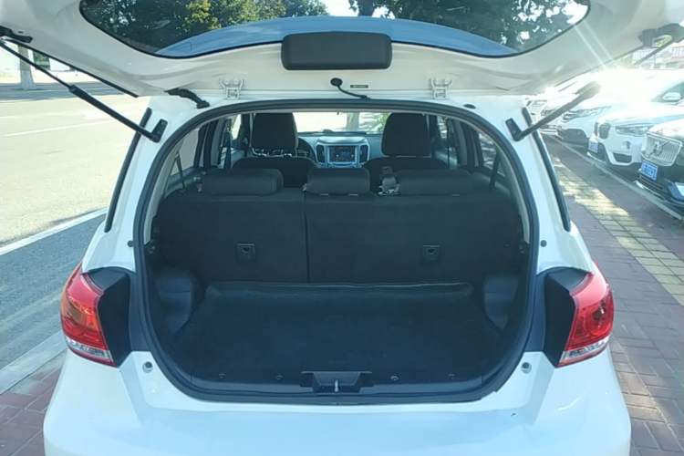 Used Haval H1 2017 Red-Label 1.5L AMT Comfort Model Trunk