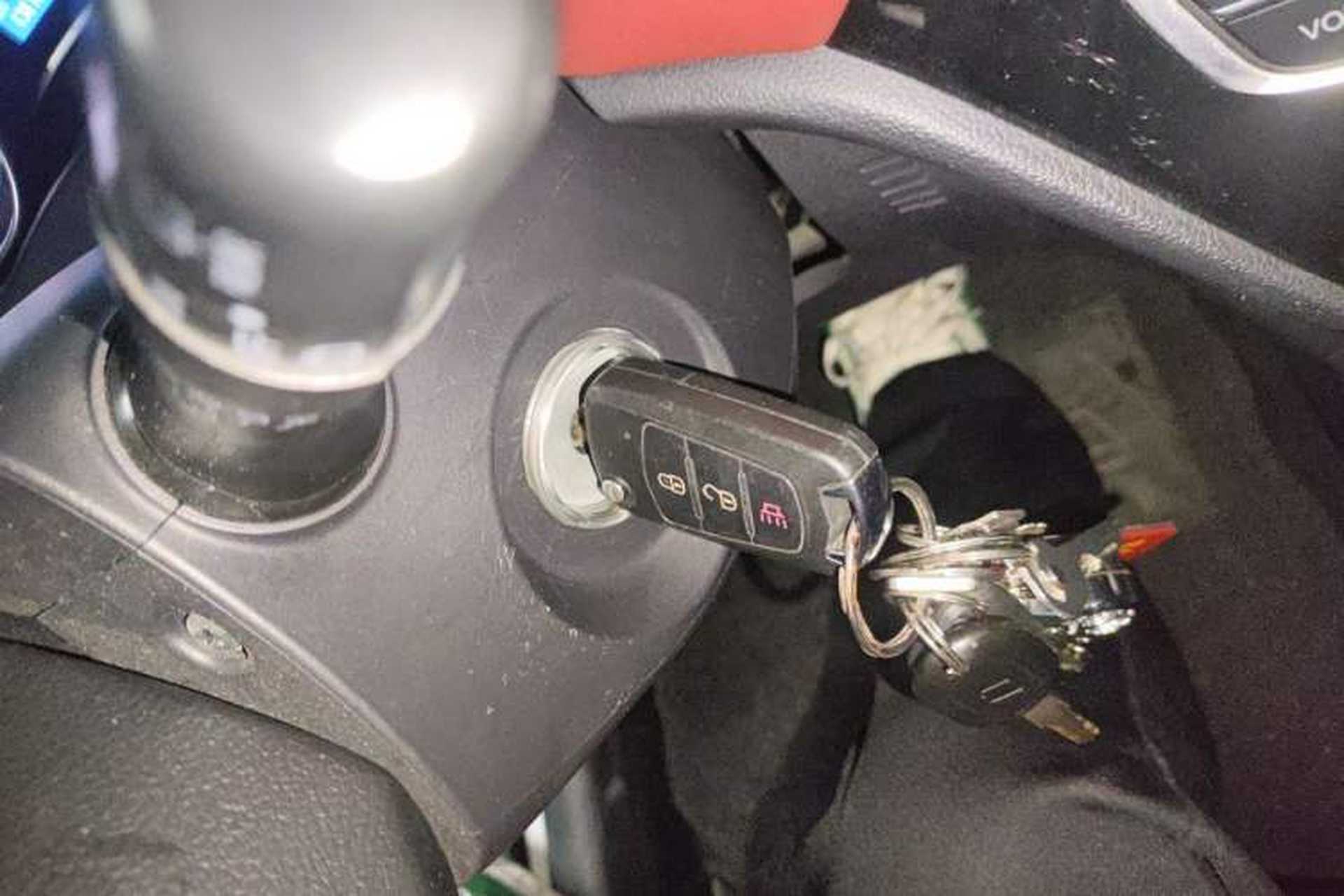 Used Haval H1 2017 Blue-Label 1.5L AMT Luxury Model Vehicle Key
