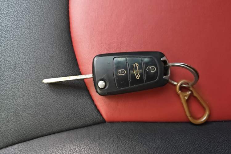 Used Haval H1 2017 Red Label 1.5L Manual Luxury Model Vehicle Key