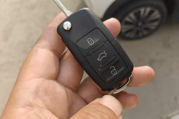 Used Haval H1 2017 Red-Label 1.5L AMT Comfort Model Vehicle Key