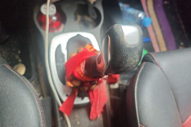 Used Haval H1 2017 Red-Label 1.5L AMT Luxury Model Gear Lever