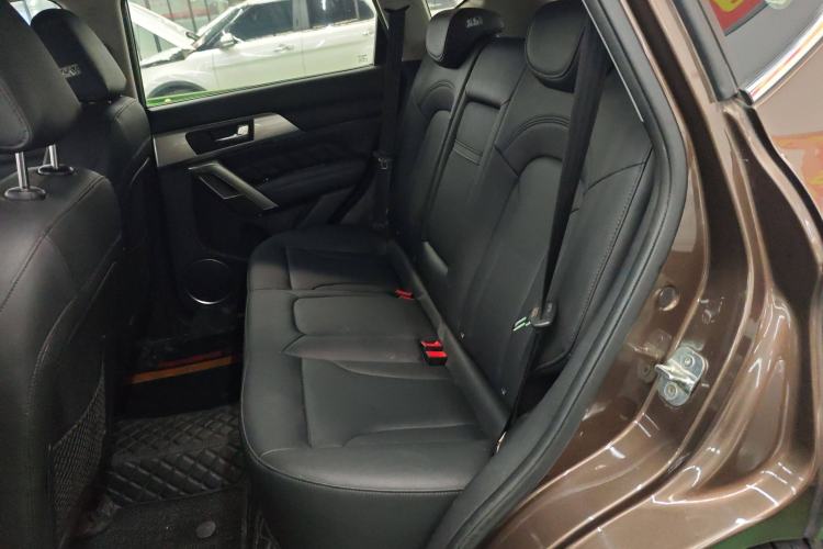 Used Haval H2 2015 1.5T Automatic Two-Wheel Drive Prestige Edition Left Rear Seat