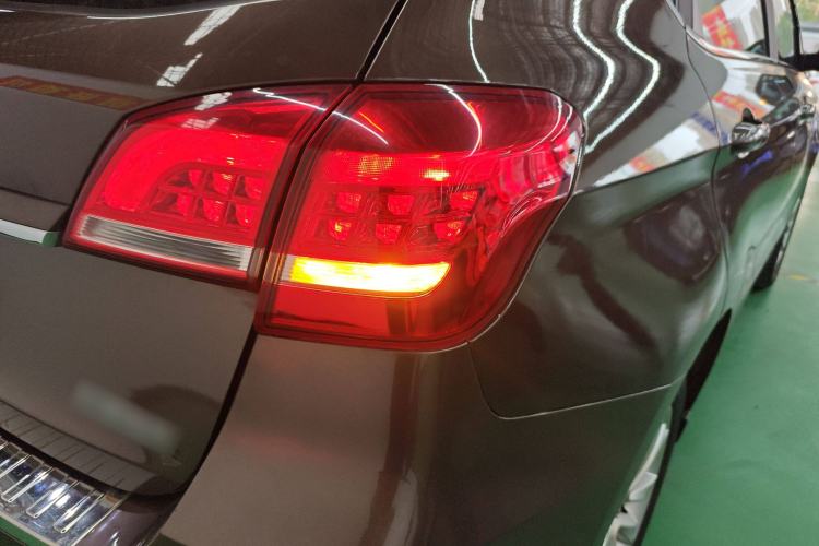 Used Haval H2 2015 1.5T Automatic Two-Wheel Drive Prestige Edition Right Rear Taillight