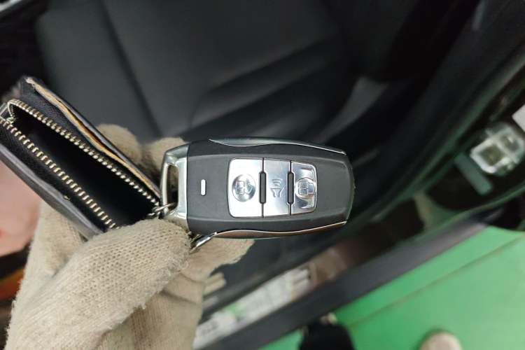 Used Haval H2 2015 1.5T Automatic Two-Wheel Drive Prestige Edition Vehicle Key