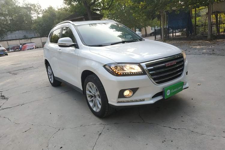 Used Haval H2 2017 Red-Label 1.5T Manual Two-Wheel-Drive Elite Model Front Right 45 Deg