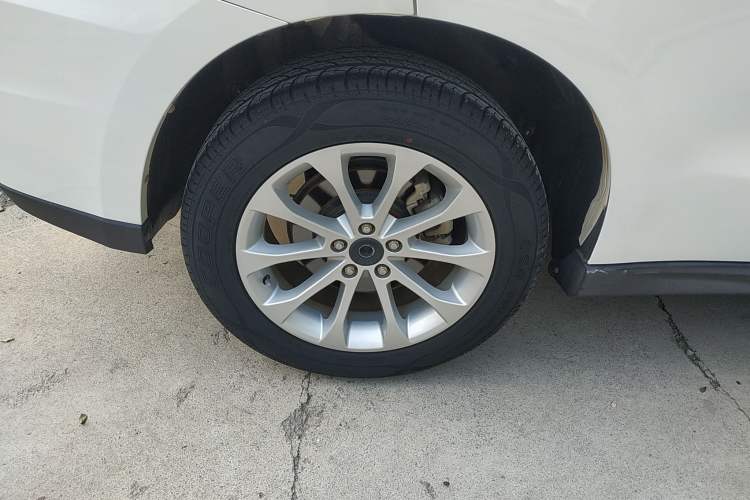 Used Haval H2 2017 Red-Label 1.5T Manual Two-Wheel-Drive Elite Model Right Rear Wheel Hub