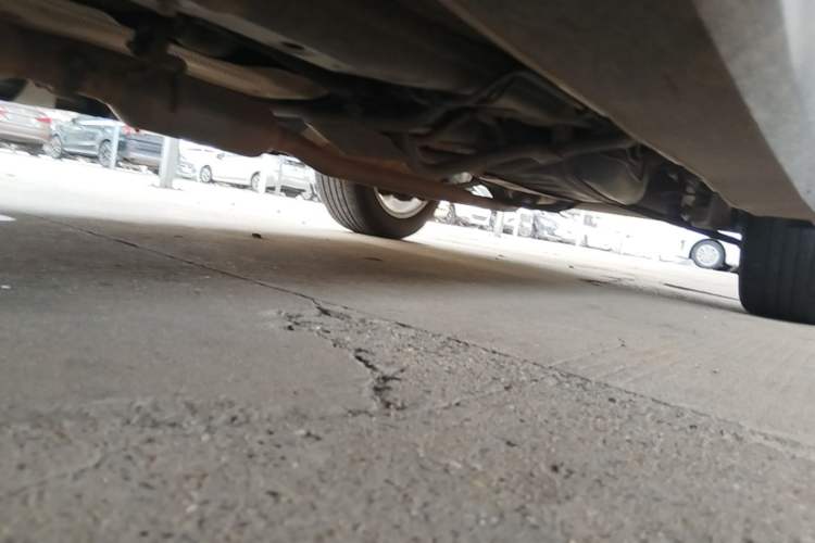Used Haval H2 2014 1.5T Manual Two-Wheel Drive Elite Edition Chassis Front Left