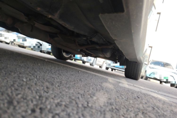 Used Haval H2 2014 1.5T Manual Two-Wheel Drive Elite Edition Chassis Front Left