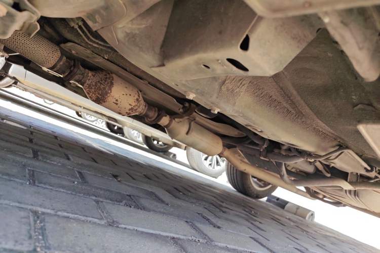 Used Haval H2 2014 1.5T Manual Two-Wheel Drive Prestige Edition Chassis Front Left
