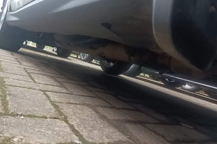 Used Haval H2 2014 1.5T Manual Two-Wheel Drive Elite Edition Chassis Front Right